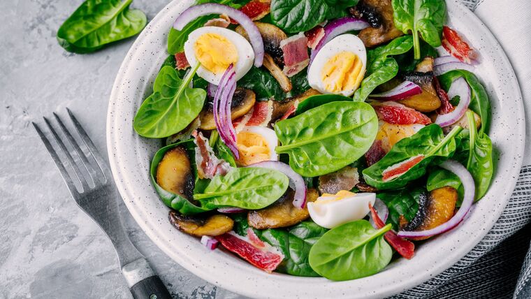 Medium Spinach Salad Purchase (Serves 25) | Rental