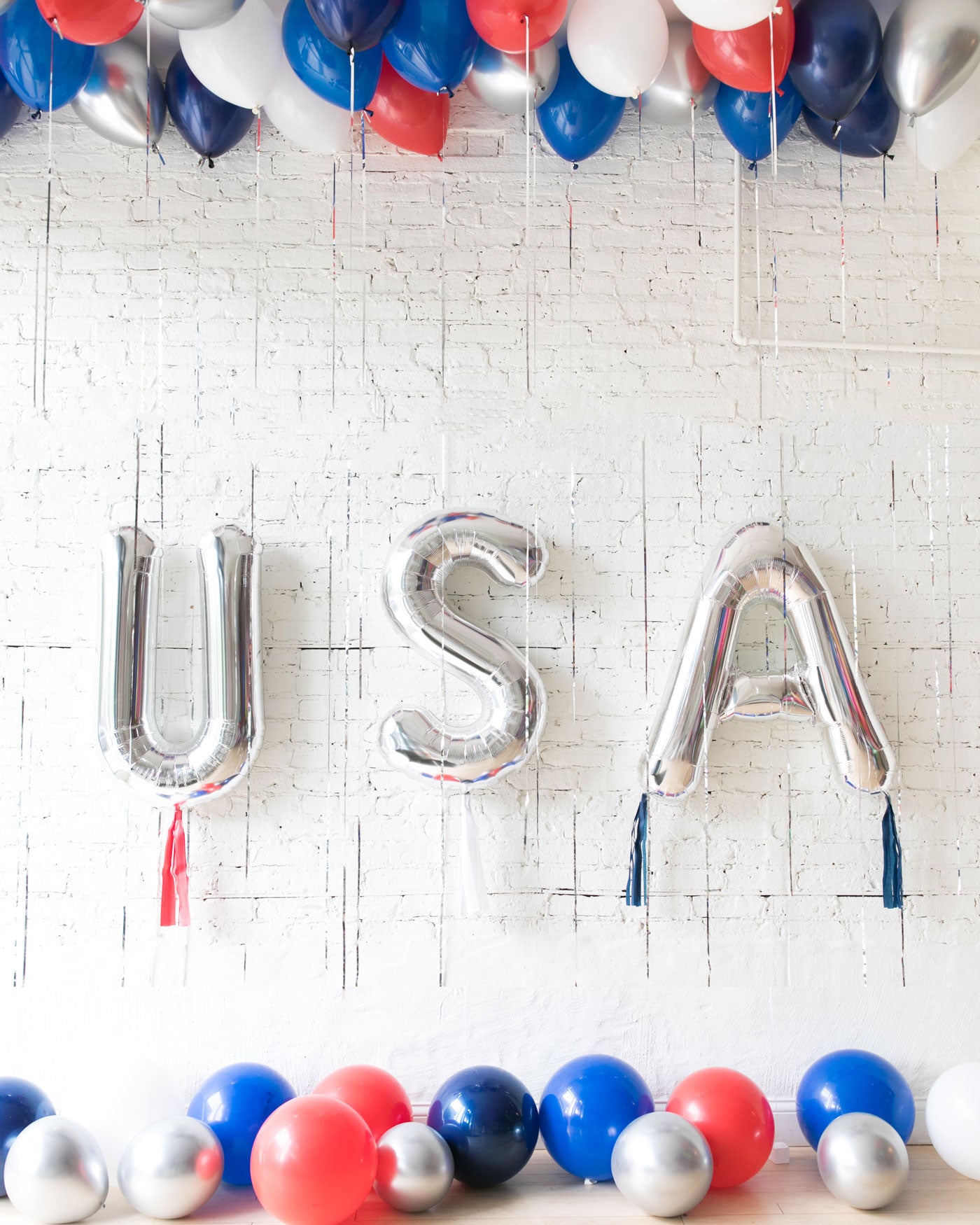 Red, White and Blue Palette Ceiling, Floor and Silver USA Balloons Set | Rental Red, White and Blue Palette Ceiling, Floor and Silver USA Balloons Set | Rental