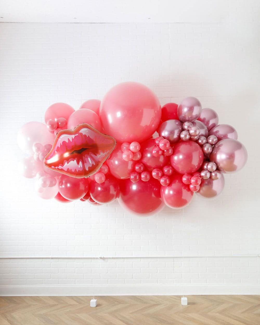 Life In Plastic – Balloon Backdrop Floating Piece with Character Foil – 6ft | Rental