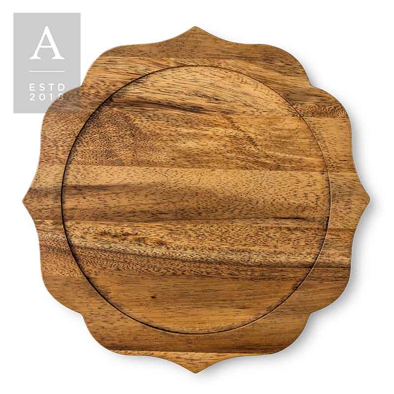 Bennett Natural Dark Charger Plate | Rental