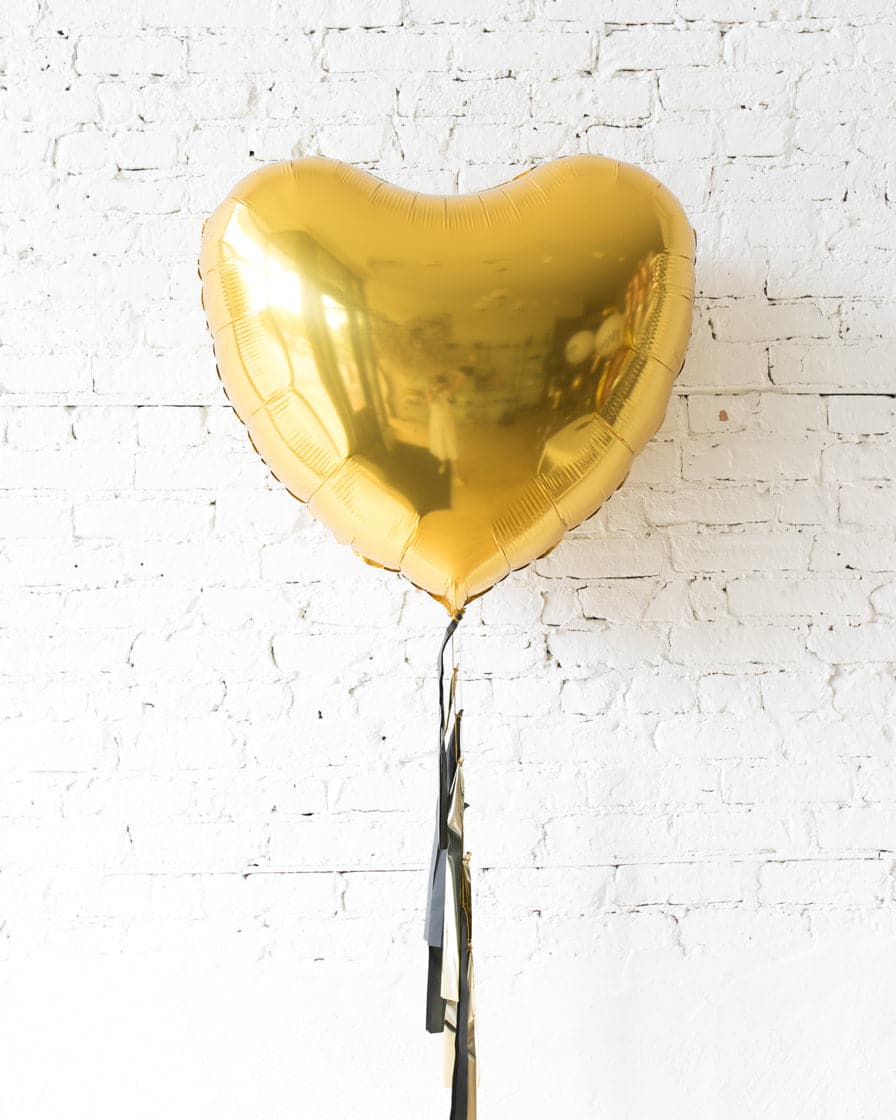 Couture – 36in Heart Foil Balloon with Tassel | Rental
