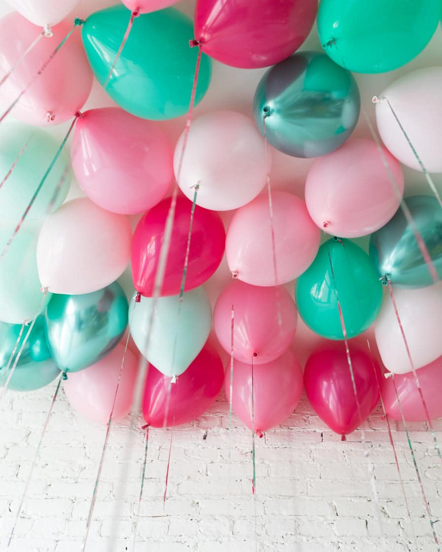 Flamingo Fling – 11in Ceiling Balloons – set of 25 | Rental